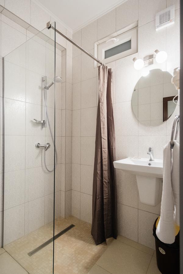 Hotel Turist Falticeni Luaran gambar